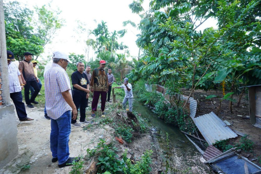 Masuki Musim Hujan, Gubri Minta Warga Waspadai Banjir