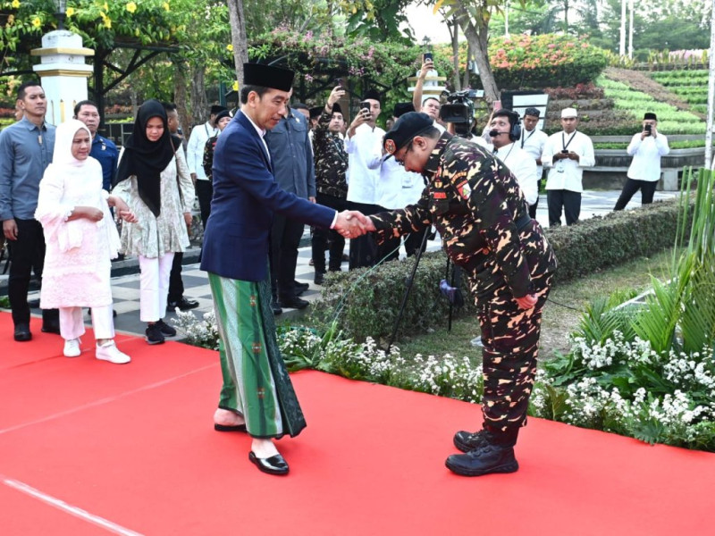 Presiden: Pegang Teguh Semangat Hari Santri Hadapi Kondisi Dunia Saat Ini