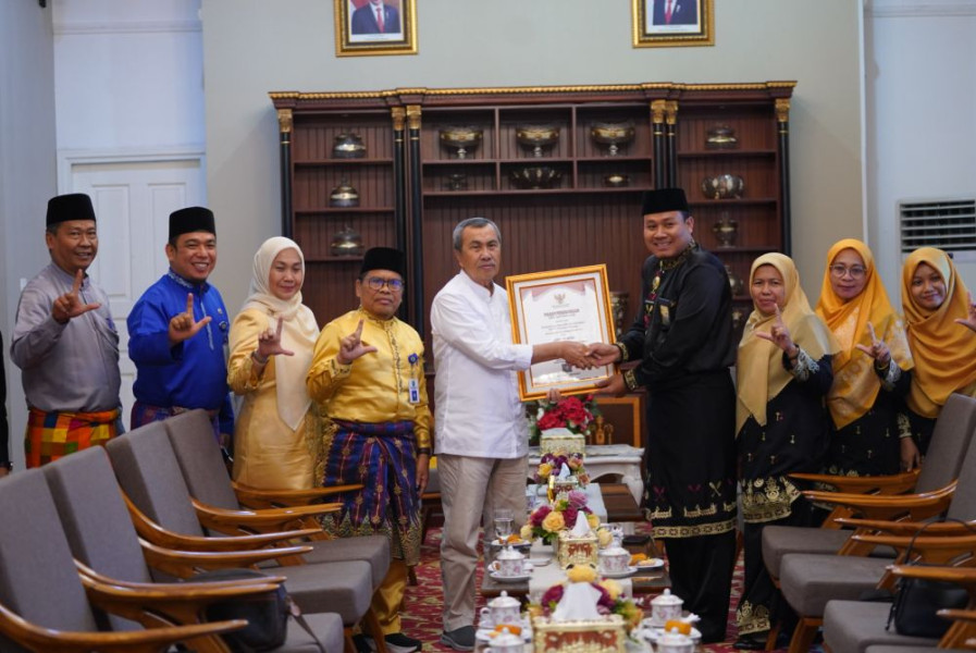 MAN 1 Kuansing Raih Peringkat Satu Perpustakaan Terbaik Nasional