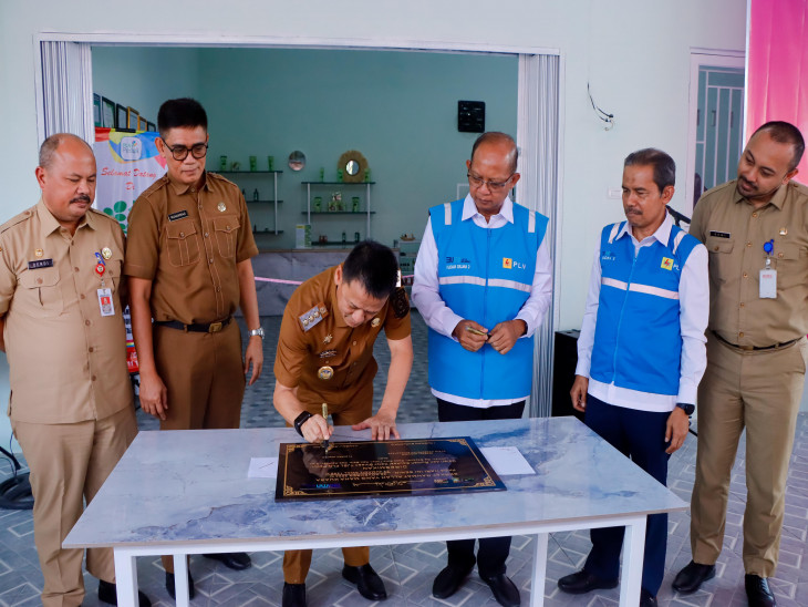 Pj Bupati Kampar Resmikan Rumah Galeri Edukasi Kelor Aru