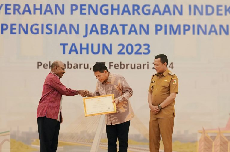 Pemkab Inhil Raih Penghargaan Indeks Kualitas Pengisian Jabatan Pimpinan Tinggi Tahun 2023
