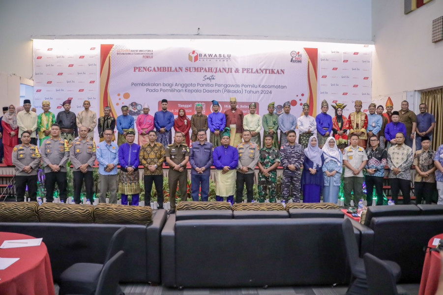 Anggota Panwaslu Kota Dumai Dilantik untuk Pilkada 2024