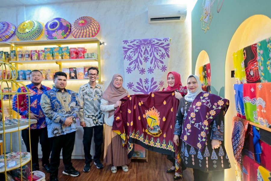 Pertama di Riau, Bupati Bengkalis Resmikan Galery Brand Mandau