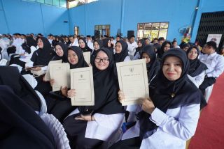 318 Guru Honorer di Kabupaten Kampar Terima SK PPPK dari Pj Gubri