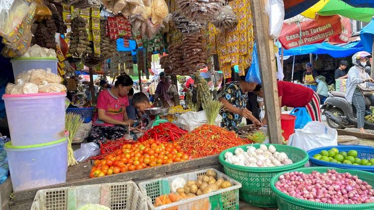 Disperindag Pekanbaru Pastikan Pasokan Sembako Tersedia