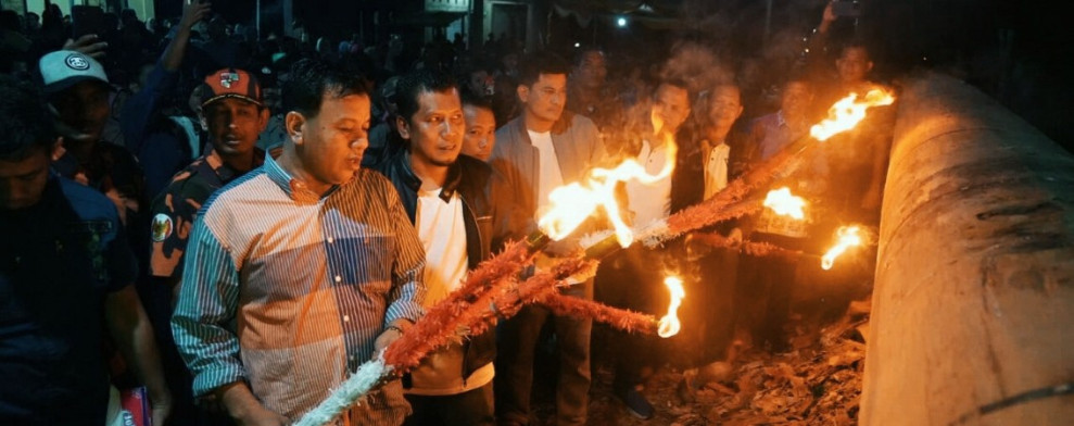 Bupati Layur Jalur Lompatan Keramat Kuciang Itom