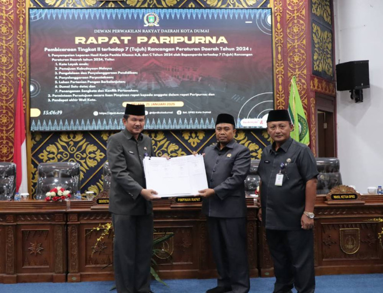 Sekdako Apresiasi Kerja Tuntas Pansus A,B dan C DPRD dalam Membahas 7 Rancangan Perda Kota Dumai