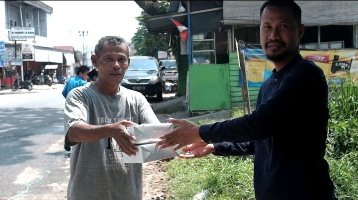 Program Jumat Berkah Iyeth Bustami: Membangun Solidaritas Sosial Lewat Program Berbagi