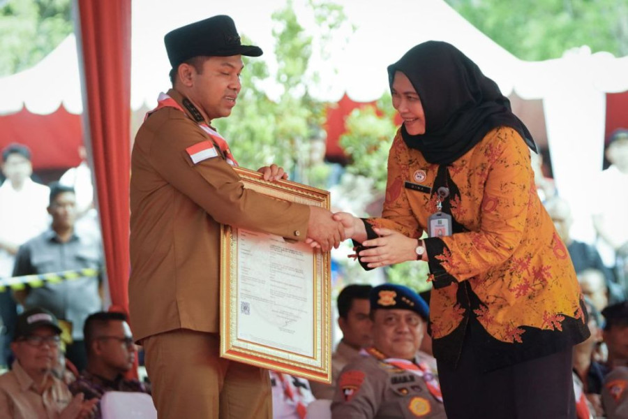 Gubri Wahid dan Kapolda Riau Raih HAKI Atas Inisiasi Jambore Karhutla 2025