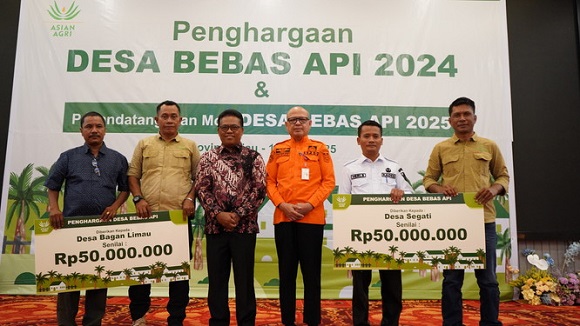 Asian Agri Beri Penghargaan Desa Bebas Api 2024-2025 dan Teken MoU DBA Periode 2025-2026 di Riau