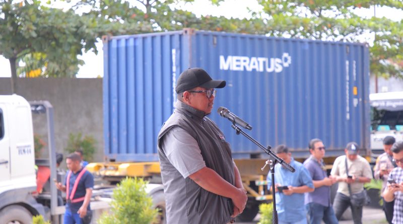 Bawaslu Riau Awasi Pendistribusian Surat Suara Pemilu Tahun 2024 di Pelabuhan Pelindo Perawang