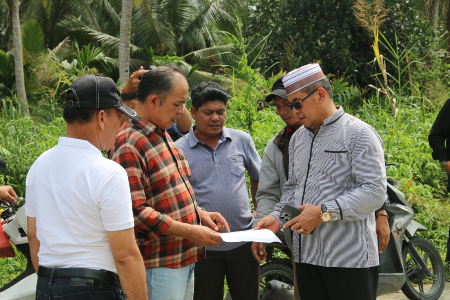 Pj Bupati Tinjau Lokasi Perencanaan Pembangunan Lahan Sentra Holtikultura Desa Sungai Luar