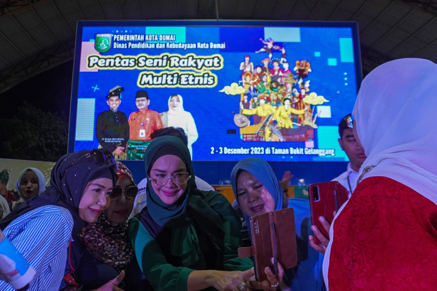 Iyeth Bustami Tampil di Gema Riuh Festival 2023, Warga Dumai Banjiri Bukit Gelanggang