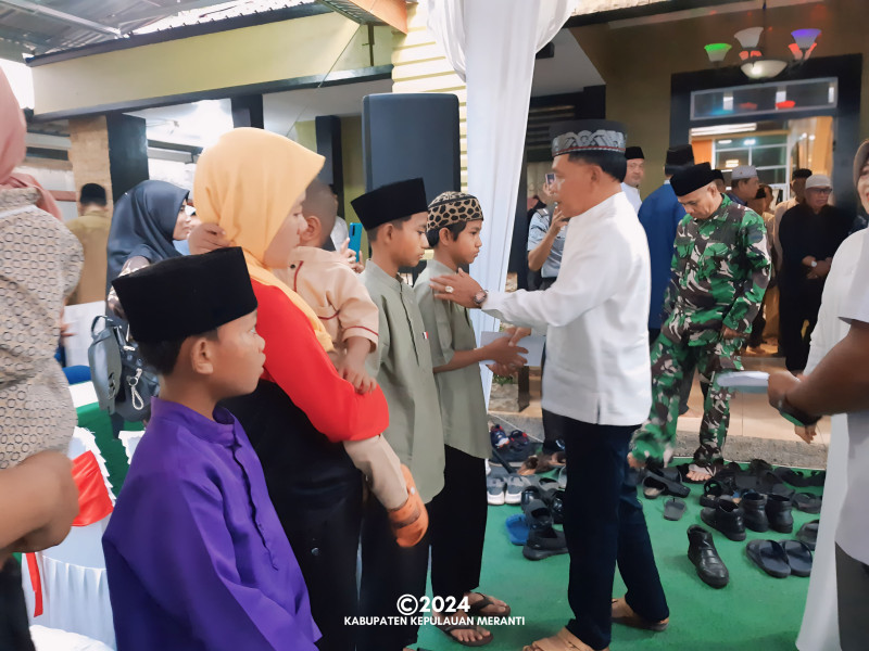 Plt Bupati Asmar Gelar Buka Bersama Masyarakat