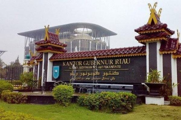 Orang Riau Wajib Tahu! Ini Daftar Gubernur Riau, dari SM Amin hingga Syamsuar